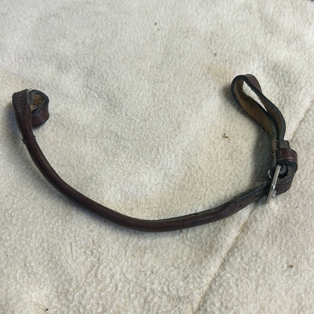 Tory Leather Rolled Lip Strap
